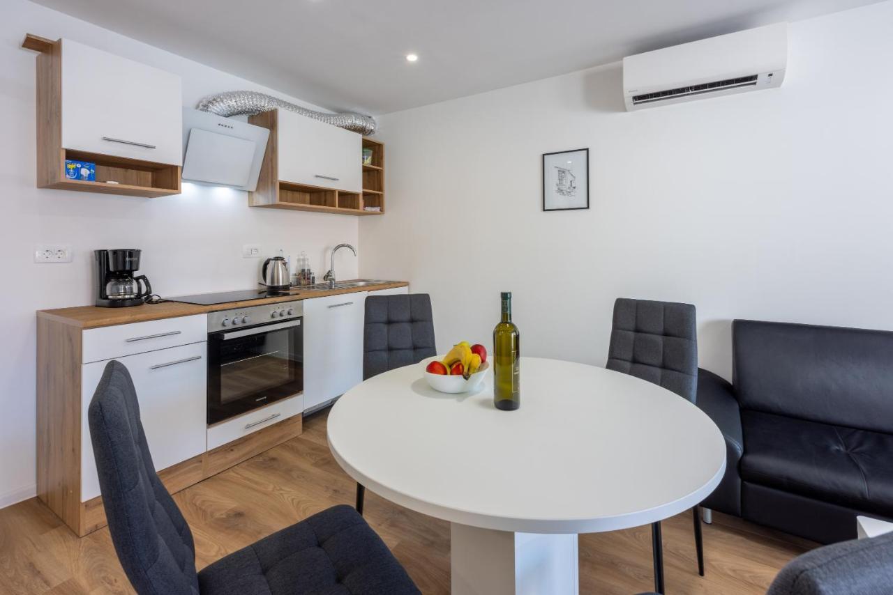 Luxury Apartments Lovorka 1 & 2**** เซลเซ ภายนอก รูปภาพ