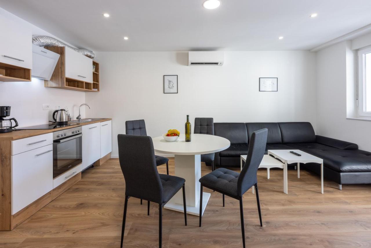 Luxury Apartments Lovorka 1 & 2**** เซลเซ ภายนอก รูปภาพ