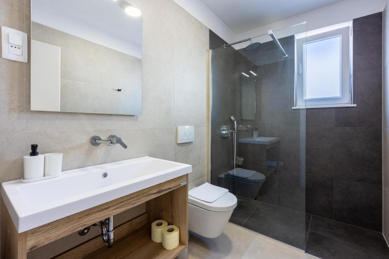 Luxury Apartments Lovorka 1 & 2**** เซลเซ ภายนอก รูปภาพ